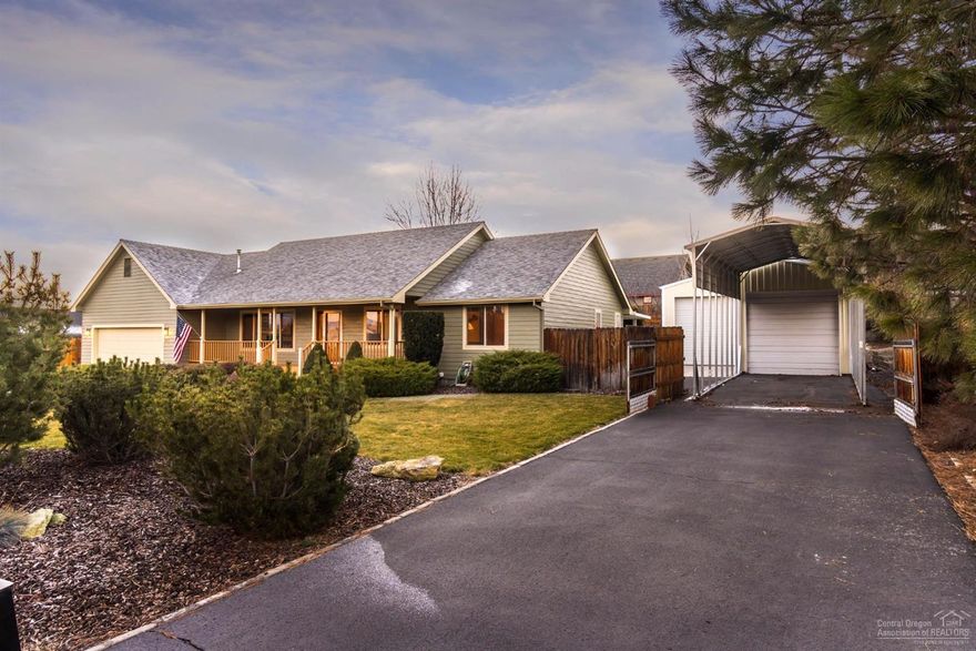 This is a move-in ready charmer with lovely views of Barnes Butte! It boasts numerous improvements between 2013-2017 including engineered hardwood flrs, attractive LVT flrs in kit, laundry rm & guest bath, kit appliances, countertops, tile backsplashes in kit, laundry rm & both baths, central AC & heat pump, pellet stove, 30yr roof, epoxy flrs in the 2-car attached garage, detached shop/RV garage, RV carport, RV hookups, & the list goes on! Cute insulated craft room with electricity in back yard too!