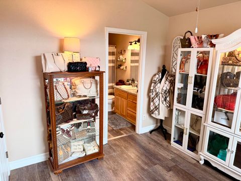 Tiny photo for 1827 SW Hungry Hill Drive, Grants Pass, OR 97527 (MLS # 220220125)