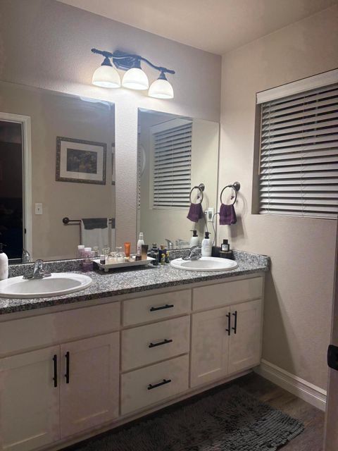 Tiny photo for 1827 SW Hungry Hill Drive, Grants Pass, OR 97527 (MLS # 220220125)