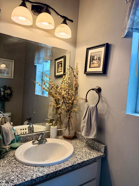 Tiny photo for 1827 SW Hungry Hill Drive, Grants Pass, OR 97527 (MLS # 220220125)