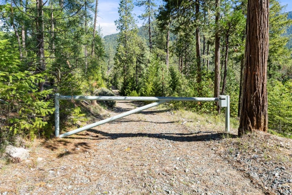 ADDRESS PRIVATE, WOLF CREEK, OR 97497 - Image c4a6e59d01a8424cfd9bcf77fae78bb5/173178560