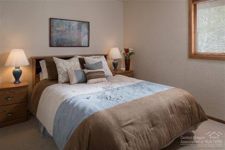 Fairway Crest Village - Residential