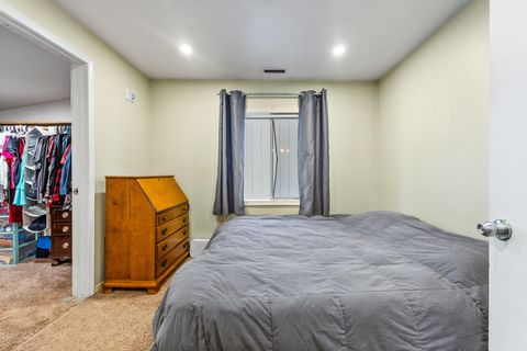 Tiny photo for 1487 SW Fairview Avenue, Dallas, OR 97338 (MLS # 220211693)