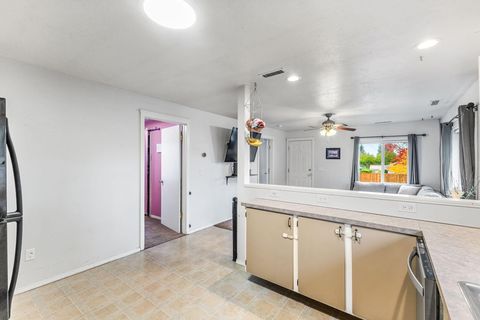 Tiny photo for 1487 SW Fairview Avenue, Dallas, OR 97338 (MLS # 220211693)