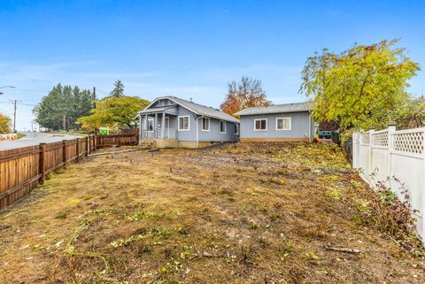 Tiny photo for 1487 SW Fairview Avenue, Dallas, OR 97338 (MLS # 220211693)