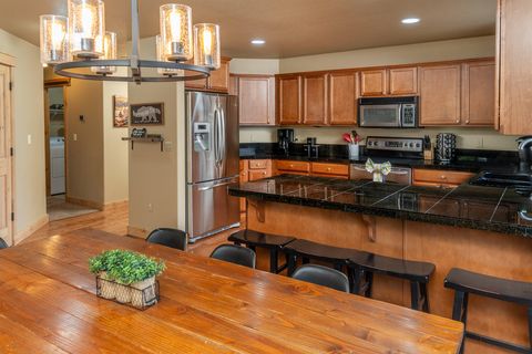 Tiny photo for 17370 Brant Drive, Bend, OR 97707 (MLS # 220217487)