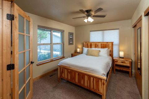 Tiny photo for 17370 Brant Drive, Bend, OR 97707 (MLS # 220217487)