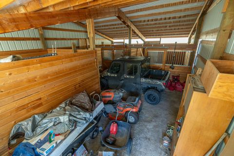 Tiny photo for 5128 SE Sioux Loop, Prineville, OR 97754 (MLS # 220219428)