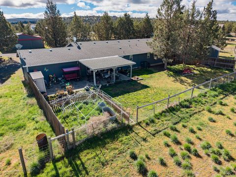 Tiny photo for 5128 SE Sioux Loop, Prineville, OR 97754 (MLS # 220219428)