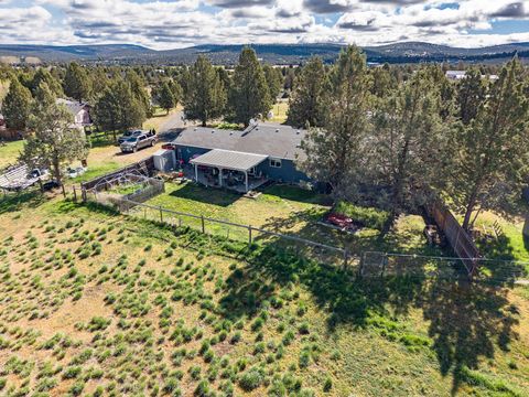 Tiny photo for 5128 SE Sioux Loop, Prineville, OR 97754 (MLS # 220219428)