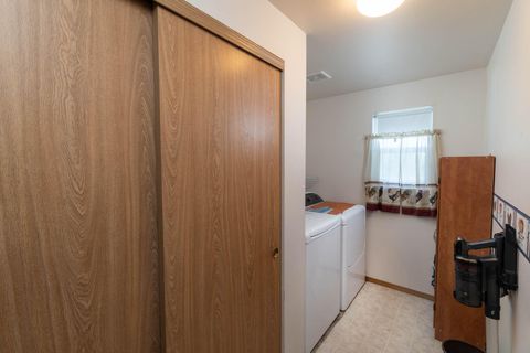 Tiny photo for 5128 SE Sioux Loop, Prineville, OR 97754 (MLS # 220219428)