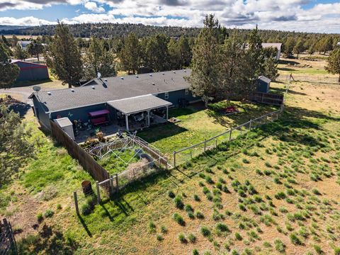 Tiny photo for 5128 SE Sioux Loop, Prineville, OR 97754 (MLS # 220219428)
