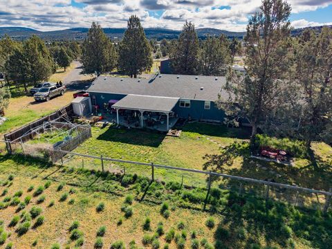 Tiny photo for 5128 SE Sioux Loop, Prineville, OR 97754 (MLS # 220219428)