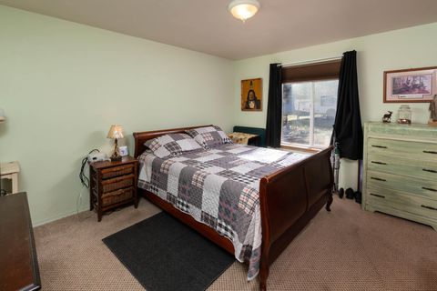 Tiny photo for 5128 SE Sioux Loop, Prineville, OR 97754 (MLS # 220219428)