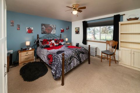 Tiny photo for 5128 SE Sioux Loop, Prineville, OR 97754 (MLS # 220219428)