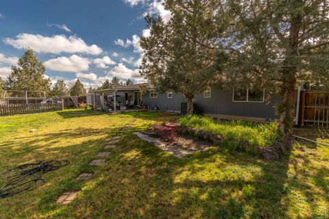 Tiny photo for 5128 SE Sioux Loop, Prineville, OR 97754 (MLS # 220219428)