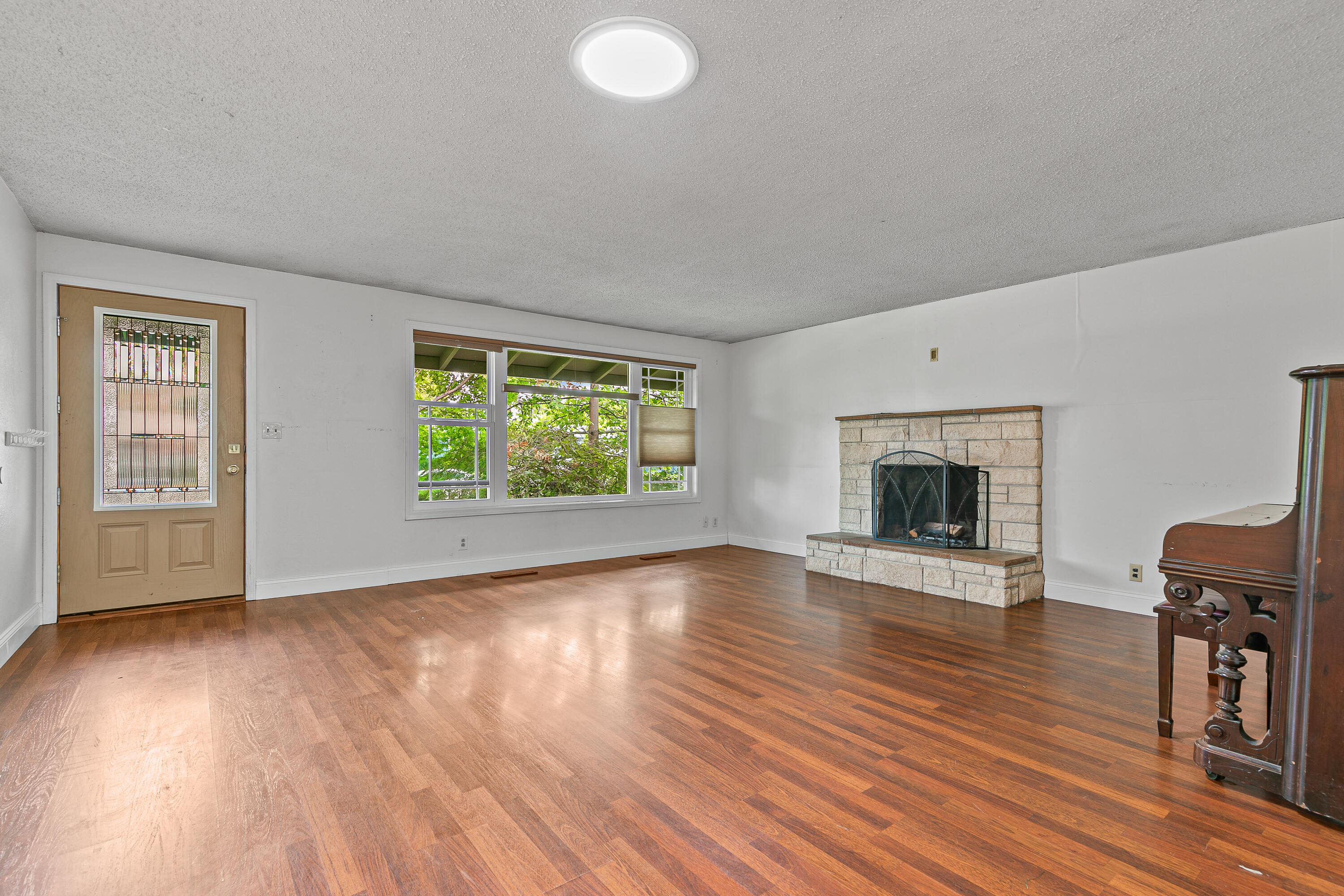 Blossom Hill Terrace Unit No 3 - Residential