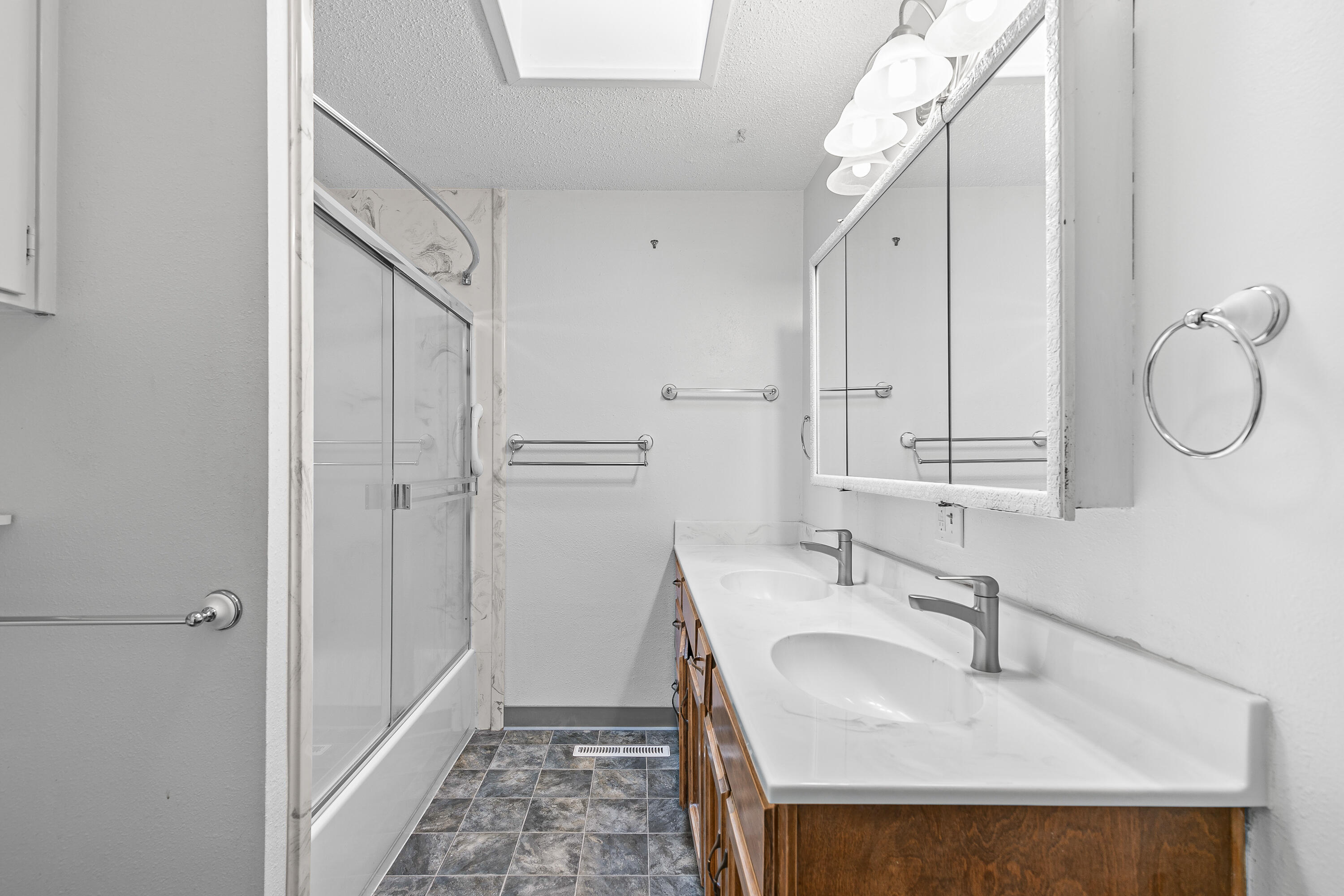 Blossom Hill Terrace Unit No 3 - Residential