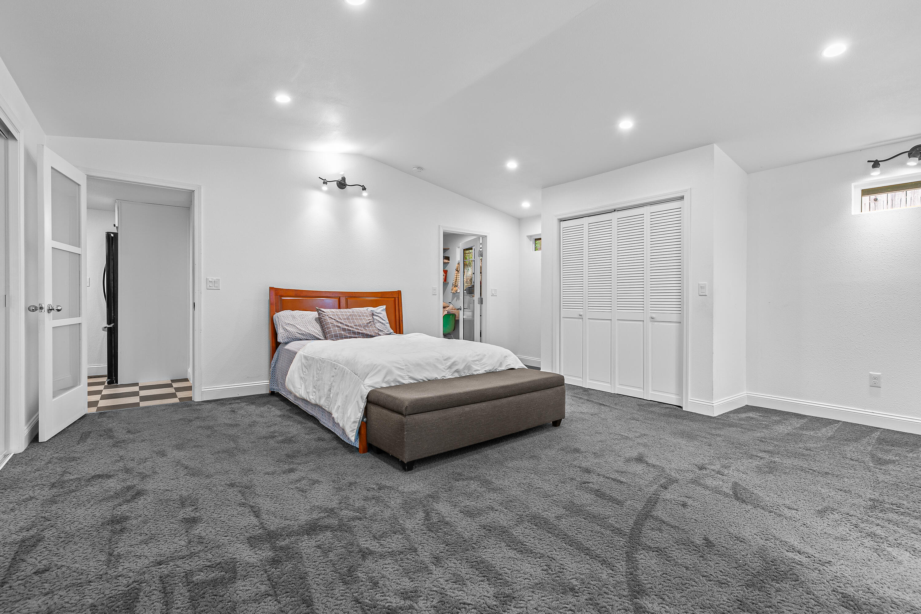 Blossom Hill Terrace Unit No 3 - Residential