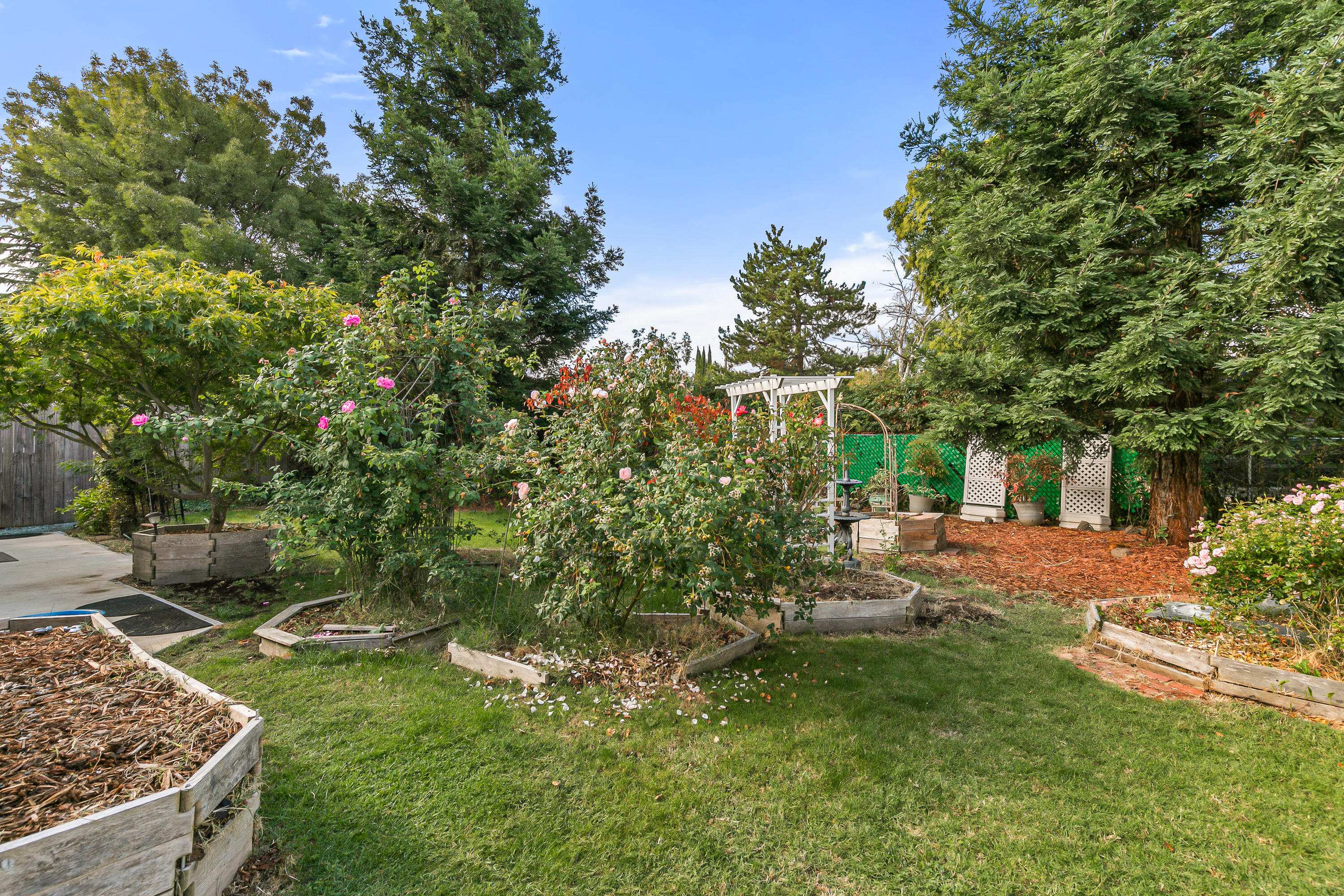 Blossom Hill Terrace Unit No 3 - Residential