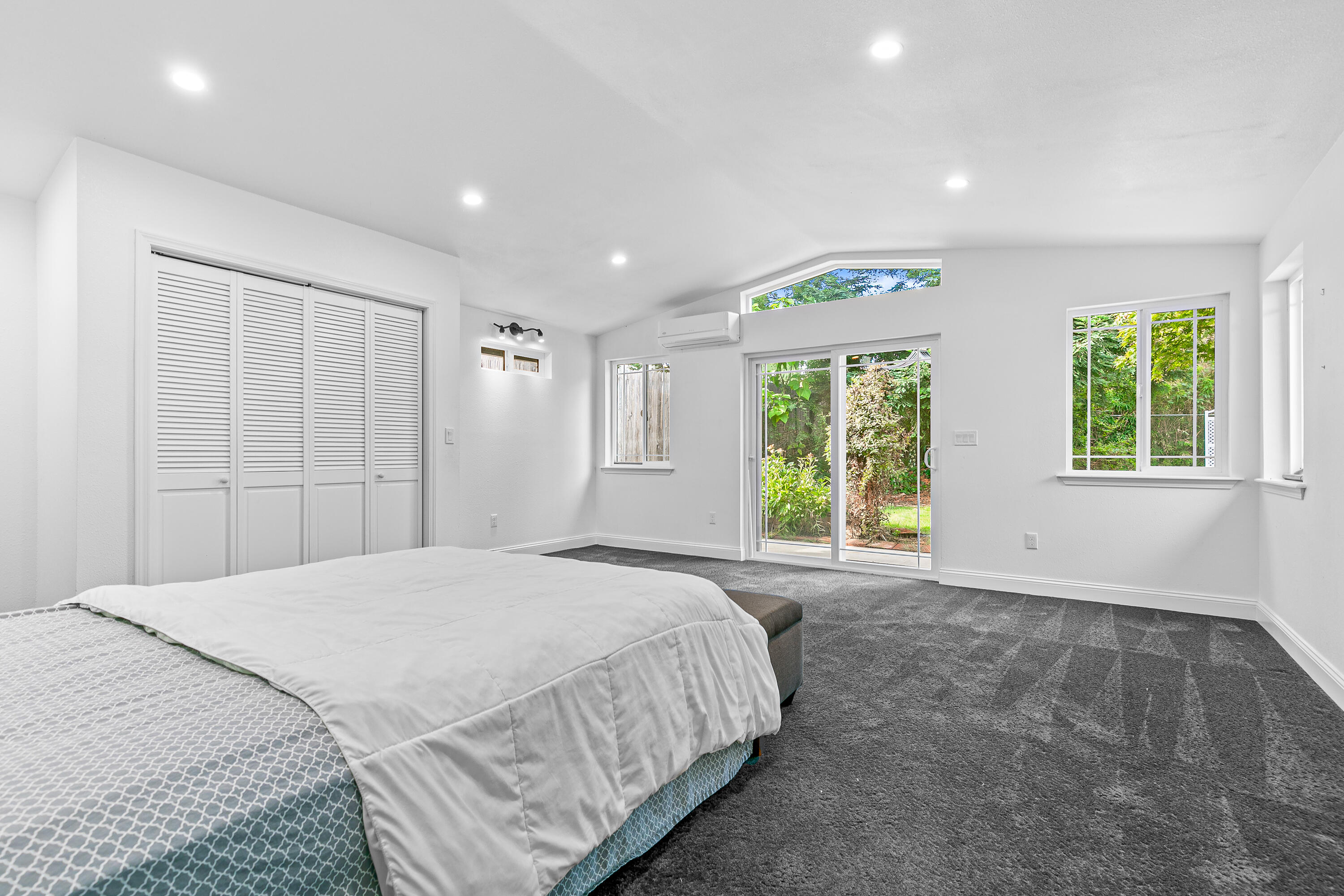 Blossom Hill Terrace Unit No 3 - Residential