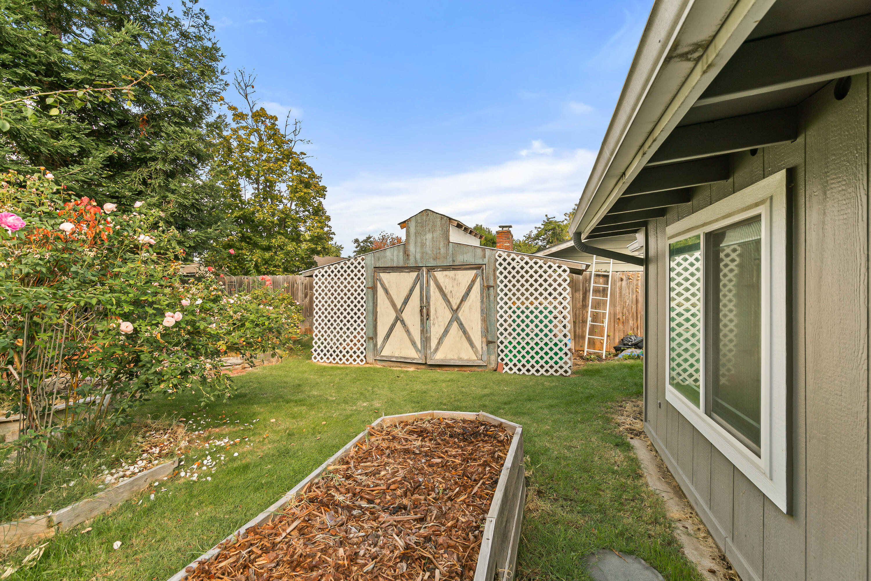 Blossom Hill Terrace Unit No 3 - Residential