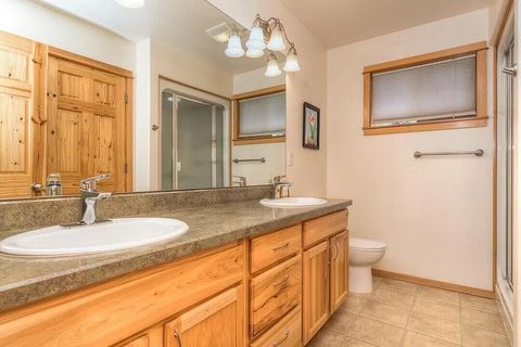 Tiny photo for 16691 Oakridge Place, La Pine, OR 97739 (MLS # 220211240)