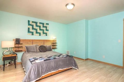 Tiny photo for 16691 Oakridge Place, La Pine, OR 97739 (MLS # 220211240)