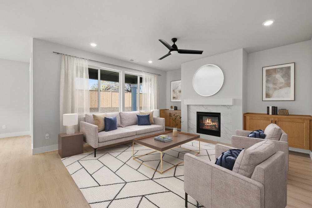 61205 NE Snow Owl Street