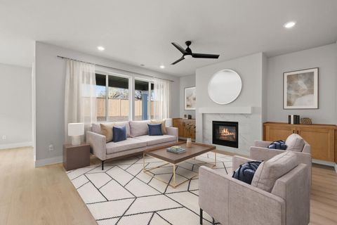 Tiny photo for 61205 NE Snow Owl Street, Bend, OR 97701 (MLS # 220214247)