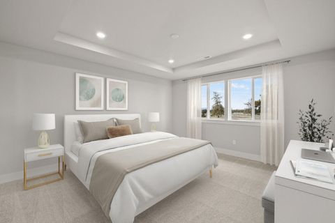 Tiny photo for 61205 NE Snow Owl Street, Bend, OR 97701 (MLS # 220214247)