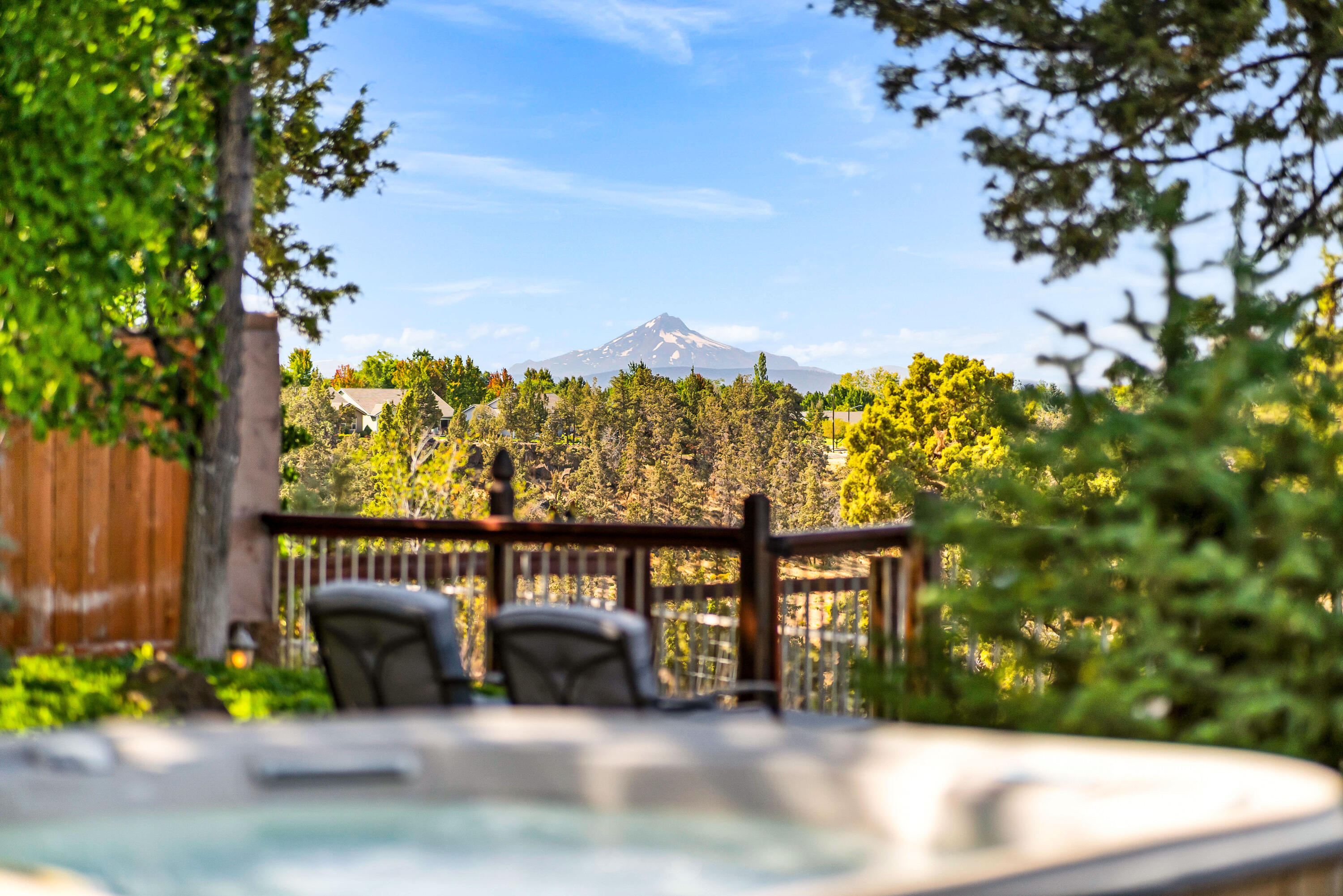 1736 NW Rimrock Court