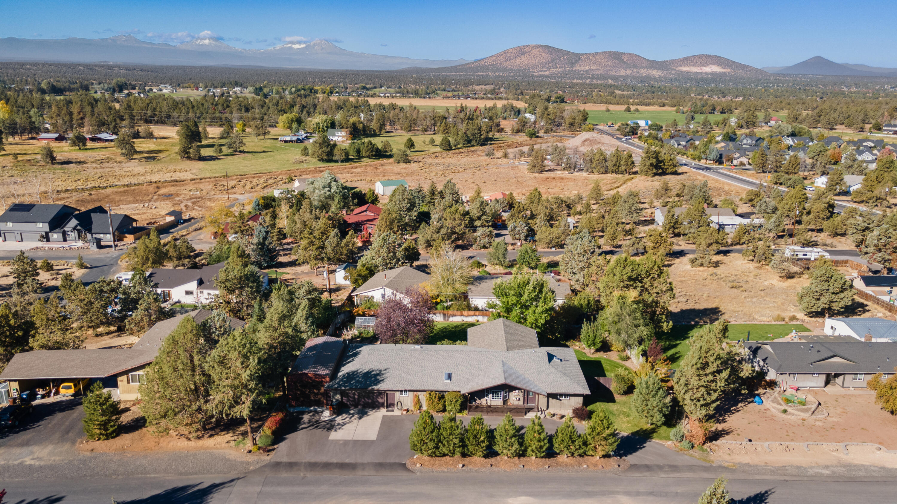 Hunts Three Sisters - Residential