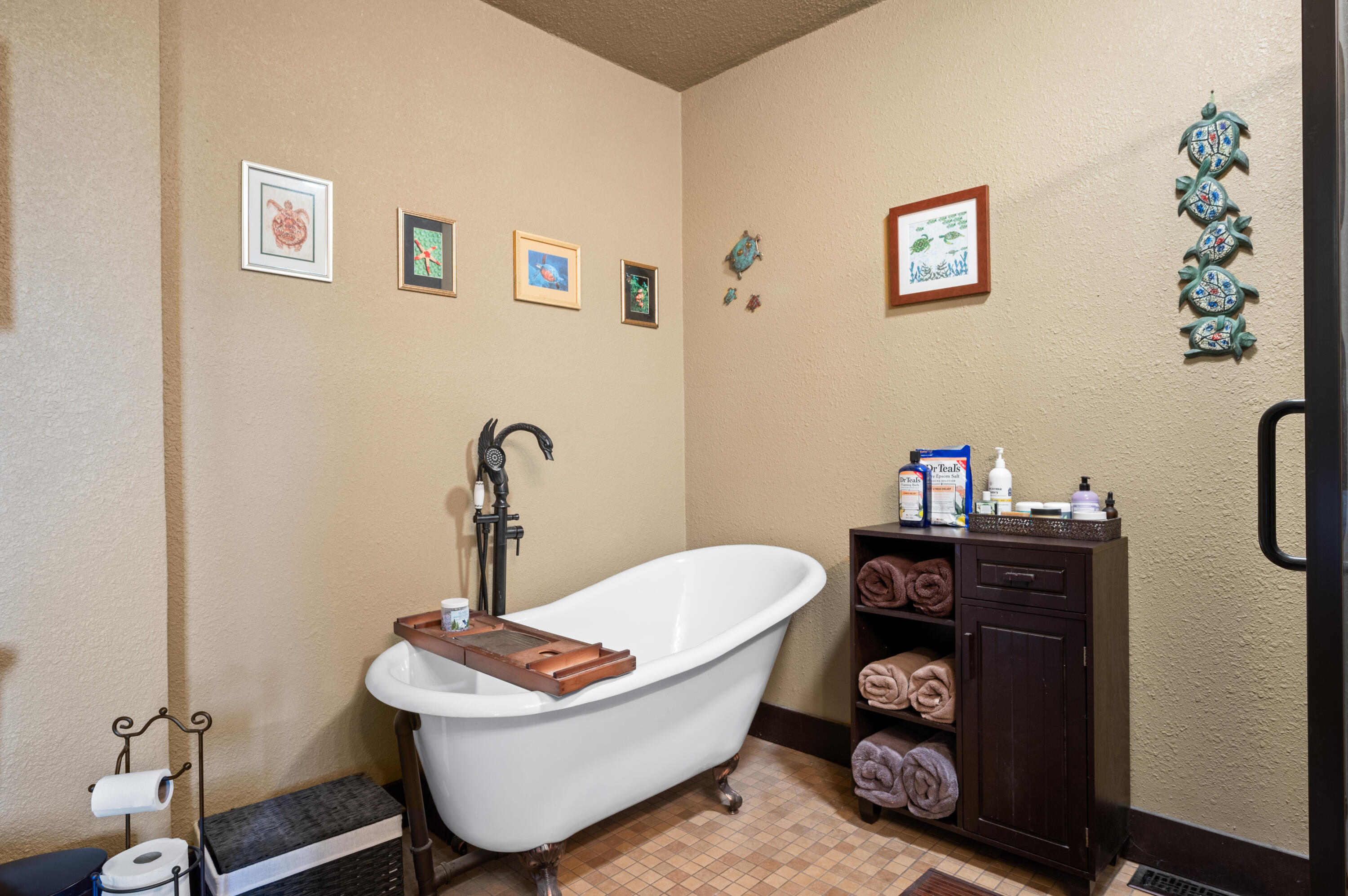 Hunts Three Sisters - Residential