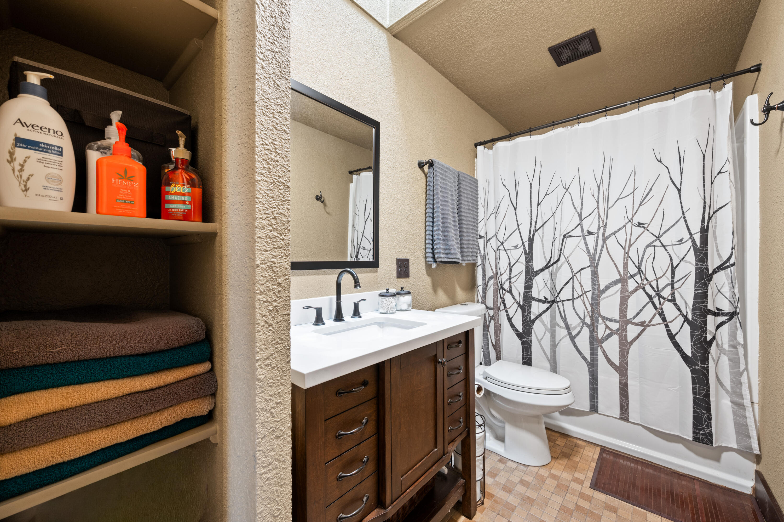 Hunts Three Sisters - Residential