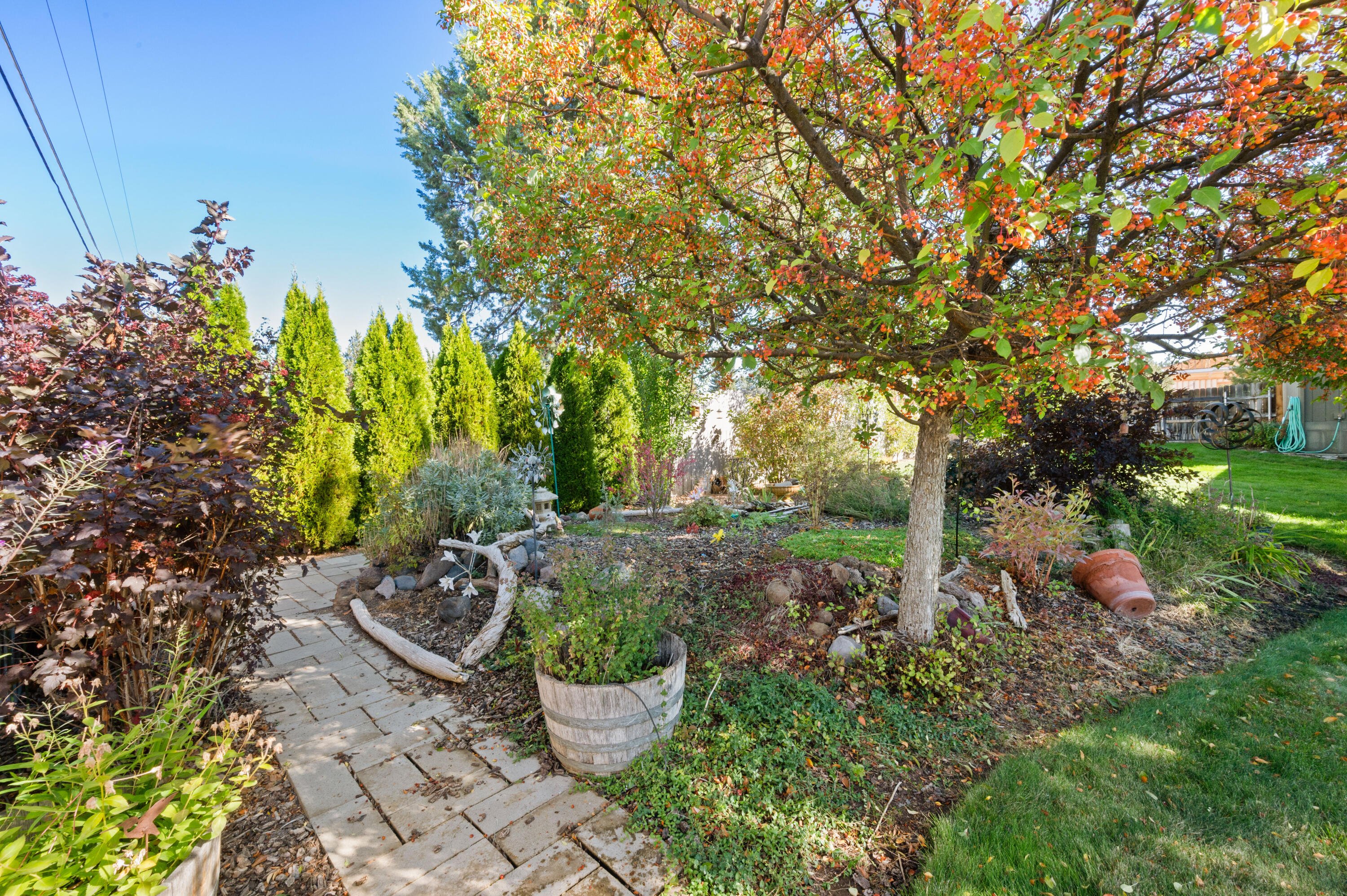 Hunts Three Sisters - Residential