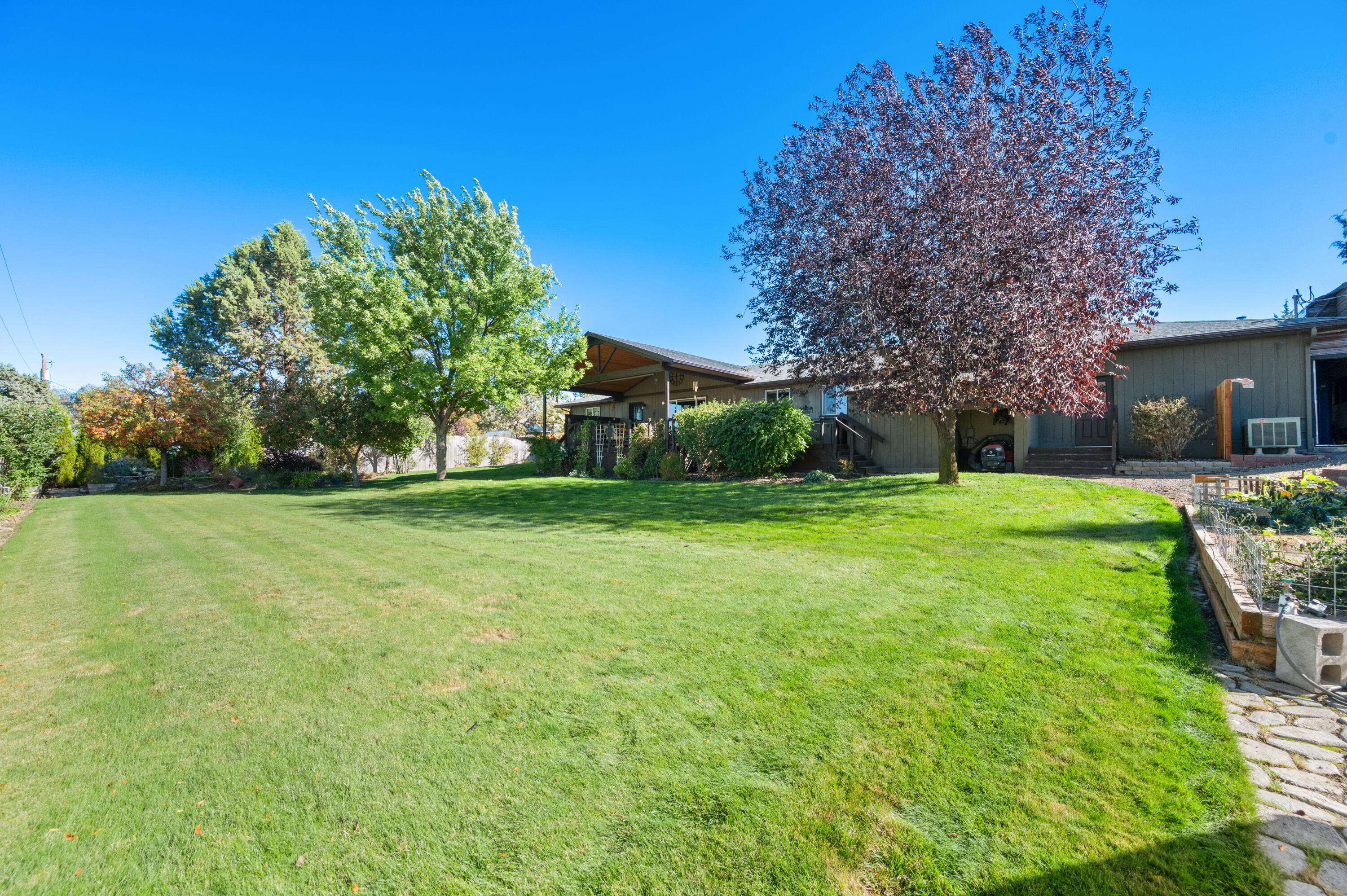 Hunts Three Sisters - Residential