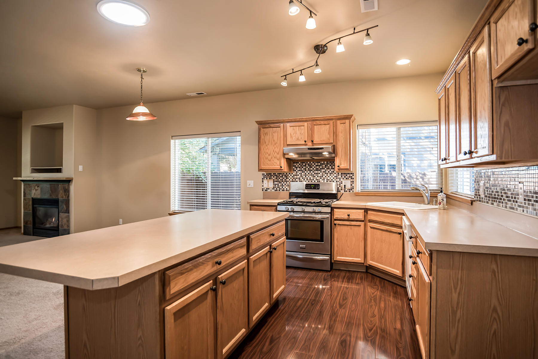 Larkspur - Residential