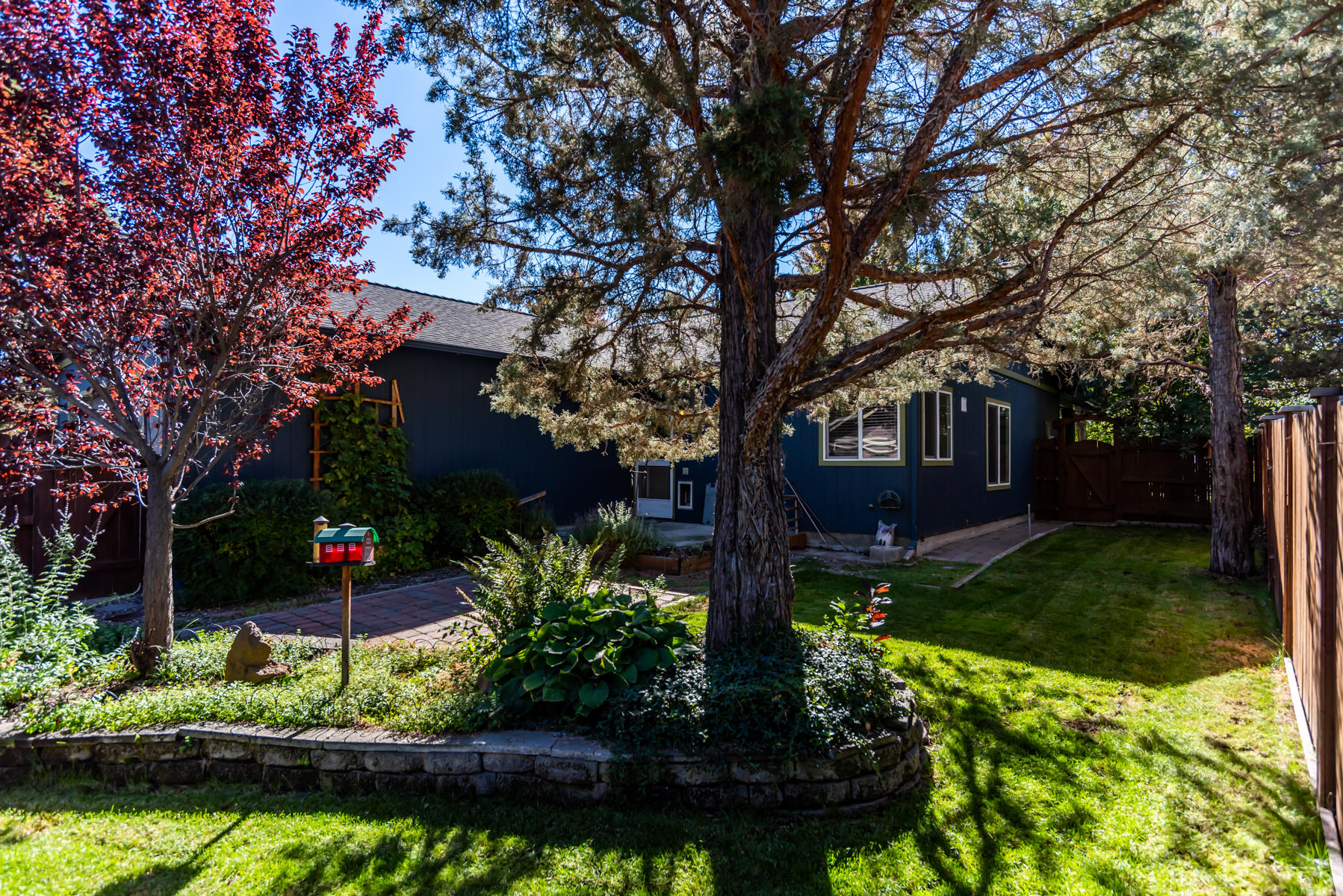 Larkspur - Residential