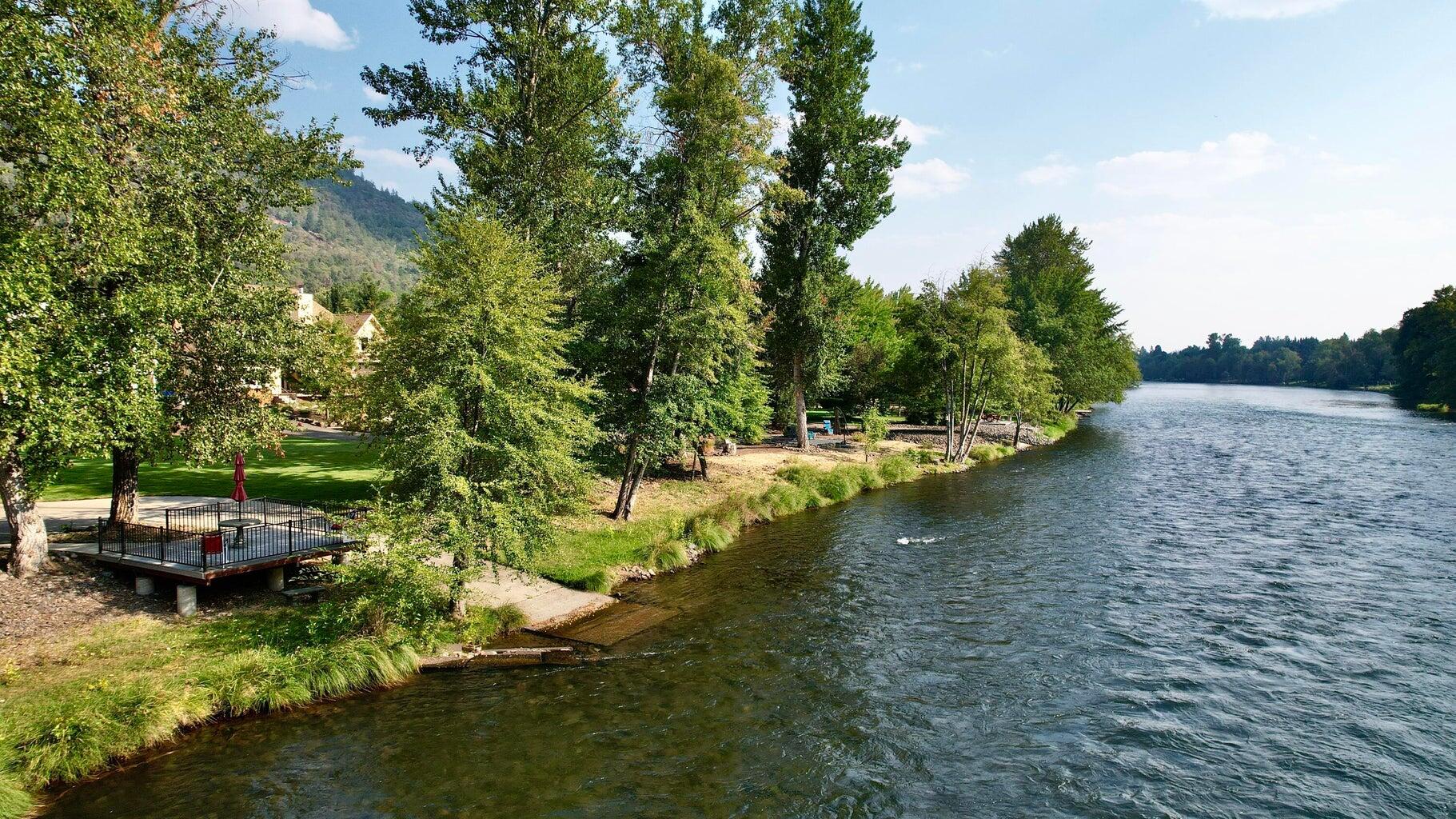 Rogue Riviera Estates - Land