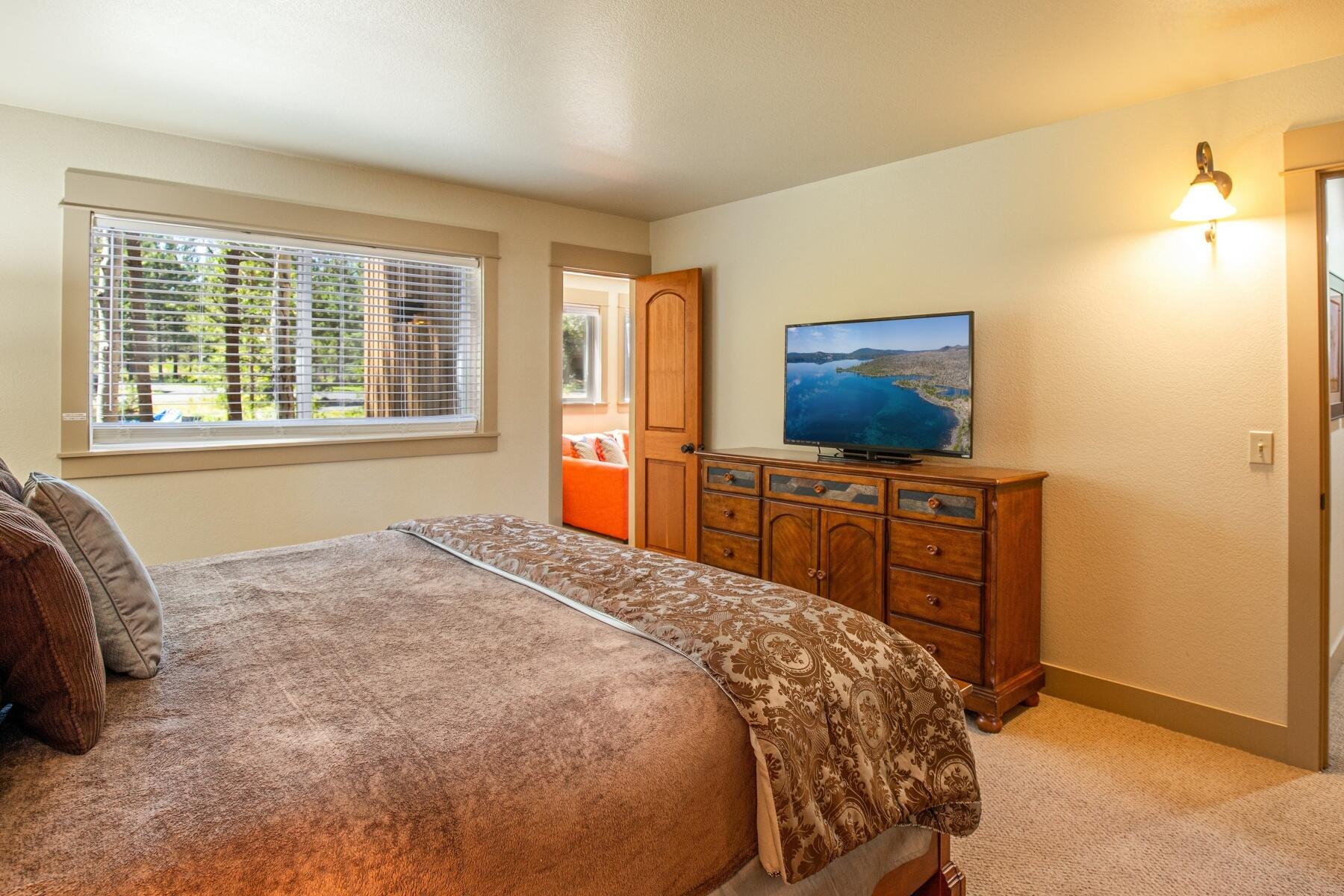 Fairway Crest Village - Residential