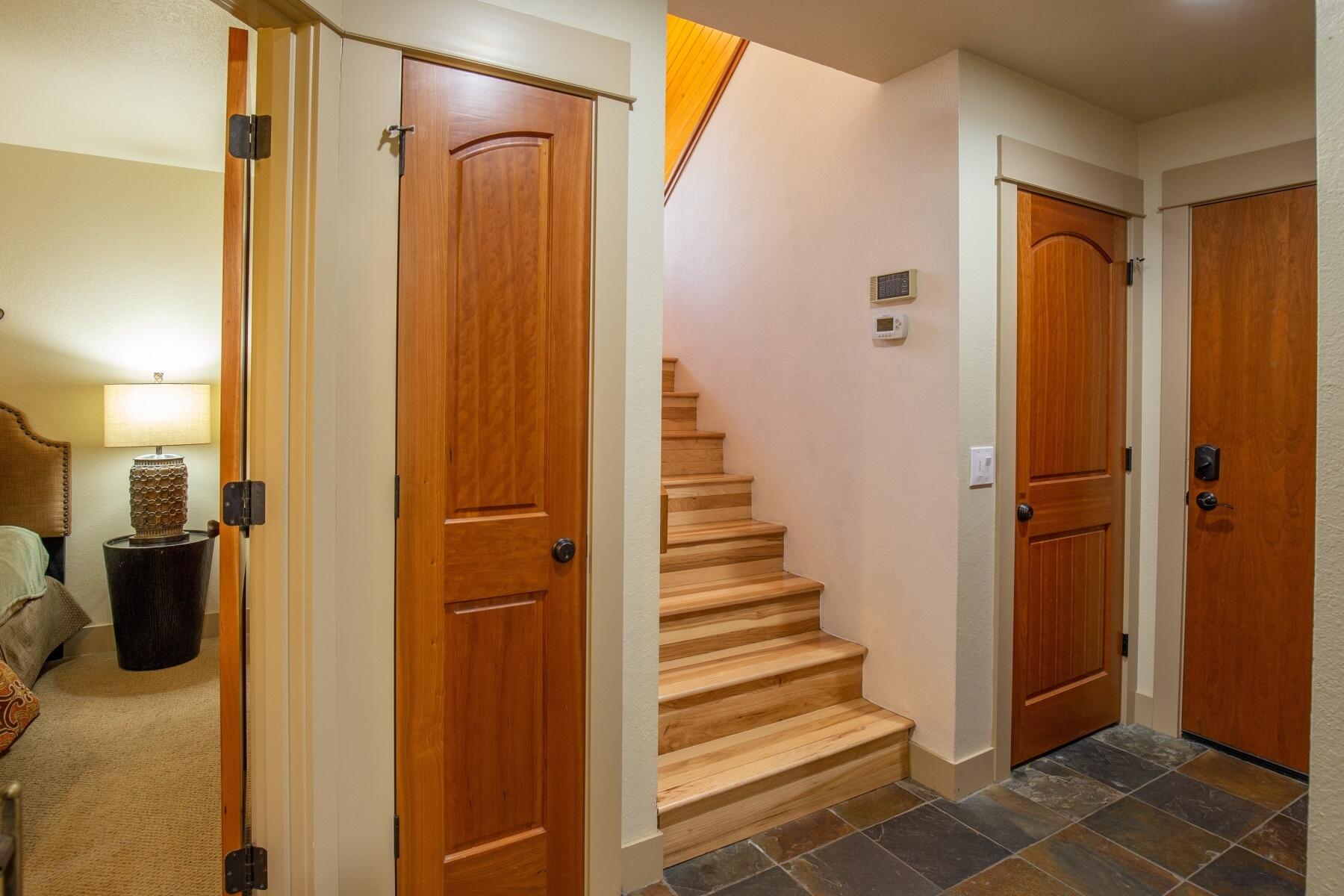 Fairway Crest Village - Residential