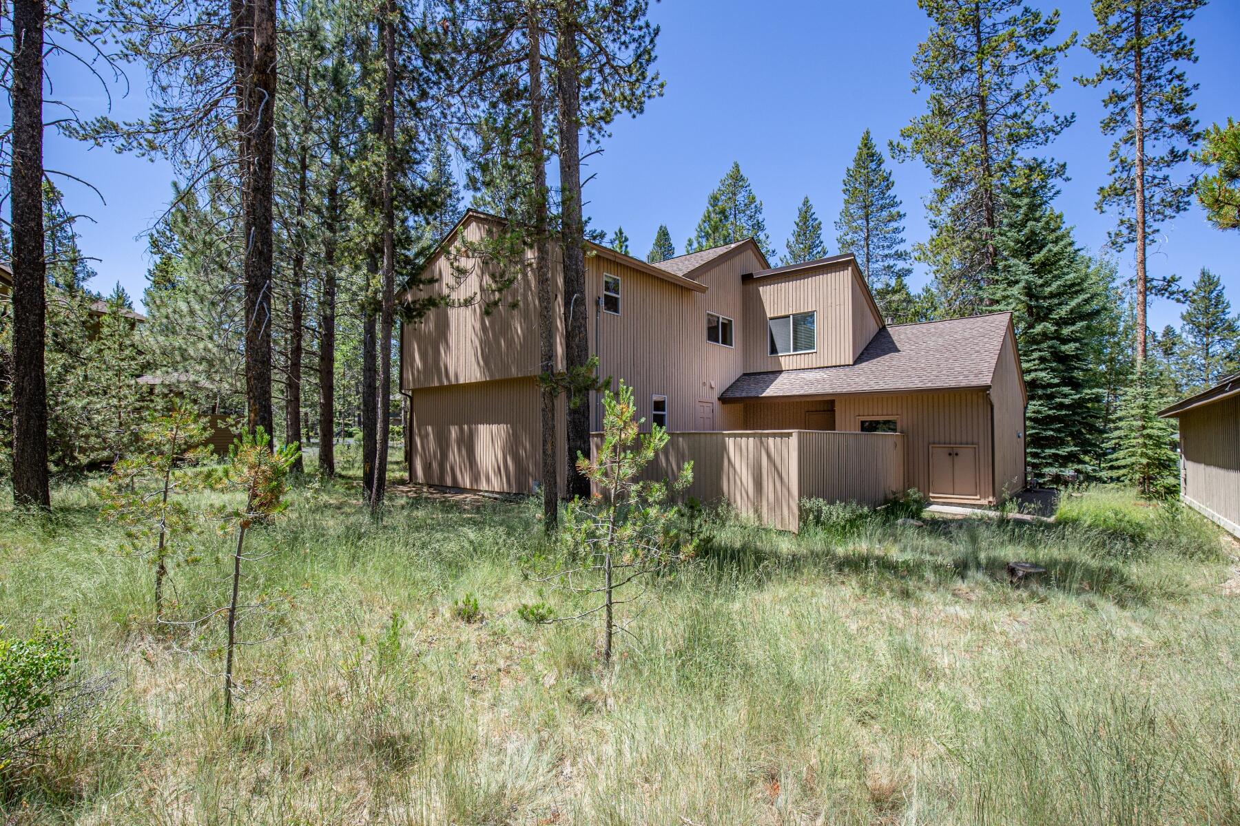 Fairway Crest Village - Residential