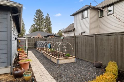 Tiny photo for 60873 SW Headwaters Loop, Bend, OR 97702 (MLS # 220213573)