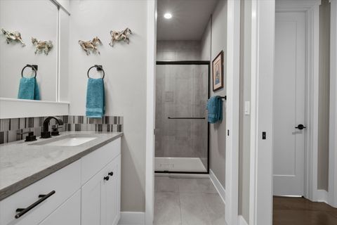 Tiny photo for 60873 SW Headwaters Loop, Bend, OR 97702 (MLS # 220213573)