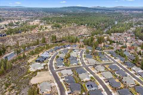 Tiny photo for 60873 SW Headwaters Loop, Bend, OR 97702 (MLS # 220213573)
