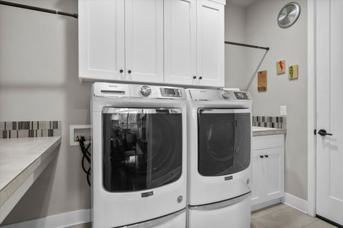 Tiny photo for 60873 SW Headwaters Loop, Bend, OR 97702 (MLS # 220213573)