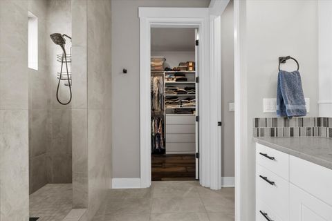 Tiny photo for 60873 SW Headwaters Loop, Bend, OR 97702 (MLS # 220213573)