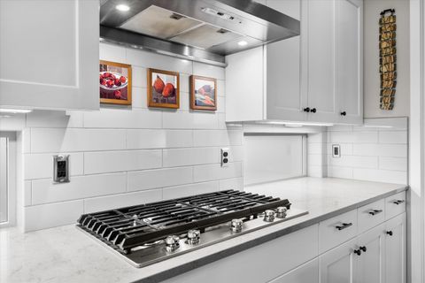 Tiny photo for 60873 SW Headwaters Loop, Bend, OR 97702 (MLS # 220213573)