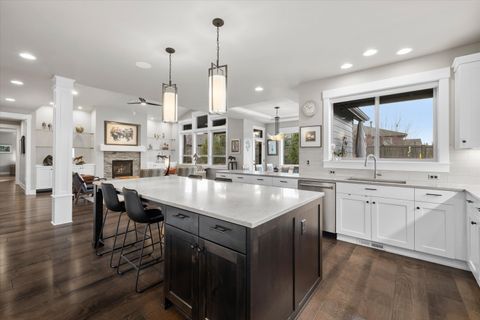 Tiny photo for 60873 SW Headwaters Loop, Bend, OR 97702 (MLS # 220213573)